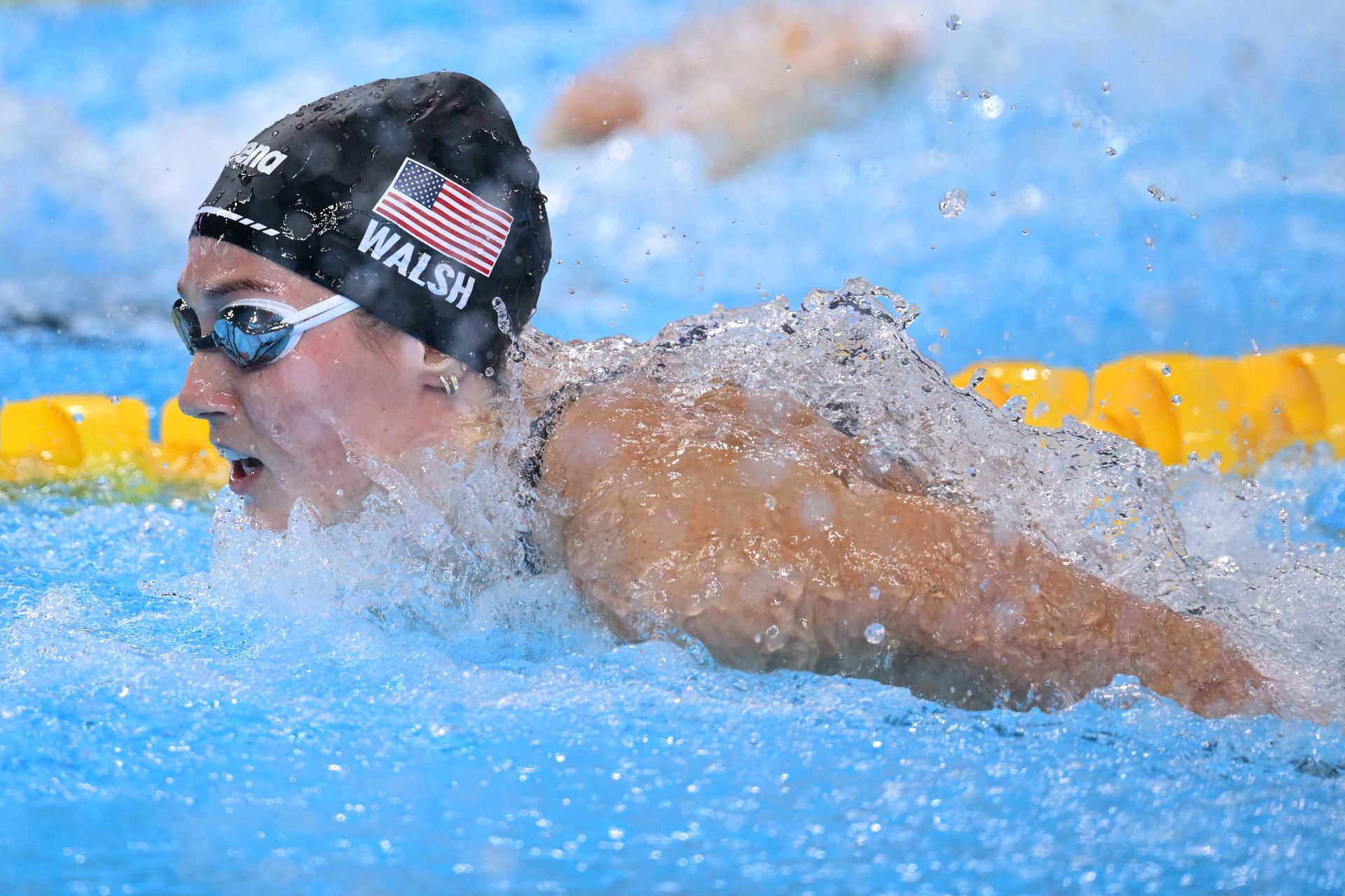 USA's Alex Walsh clinched a silver on the second day of World Aquatics Championships (Image via: Getty)